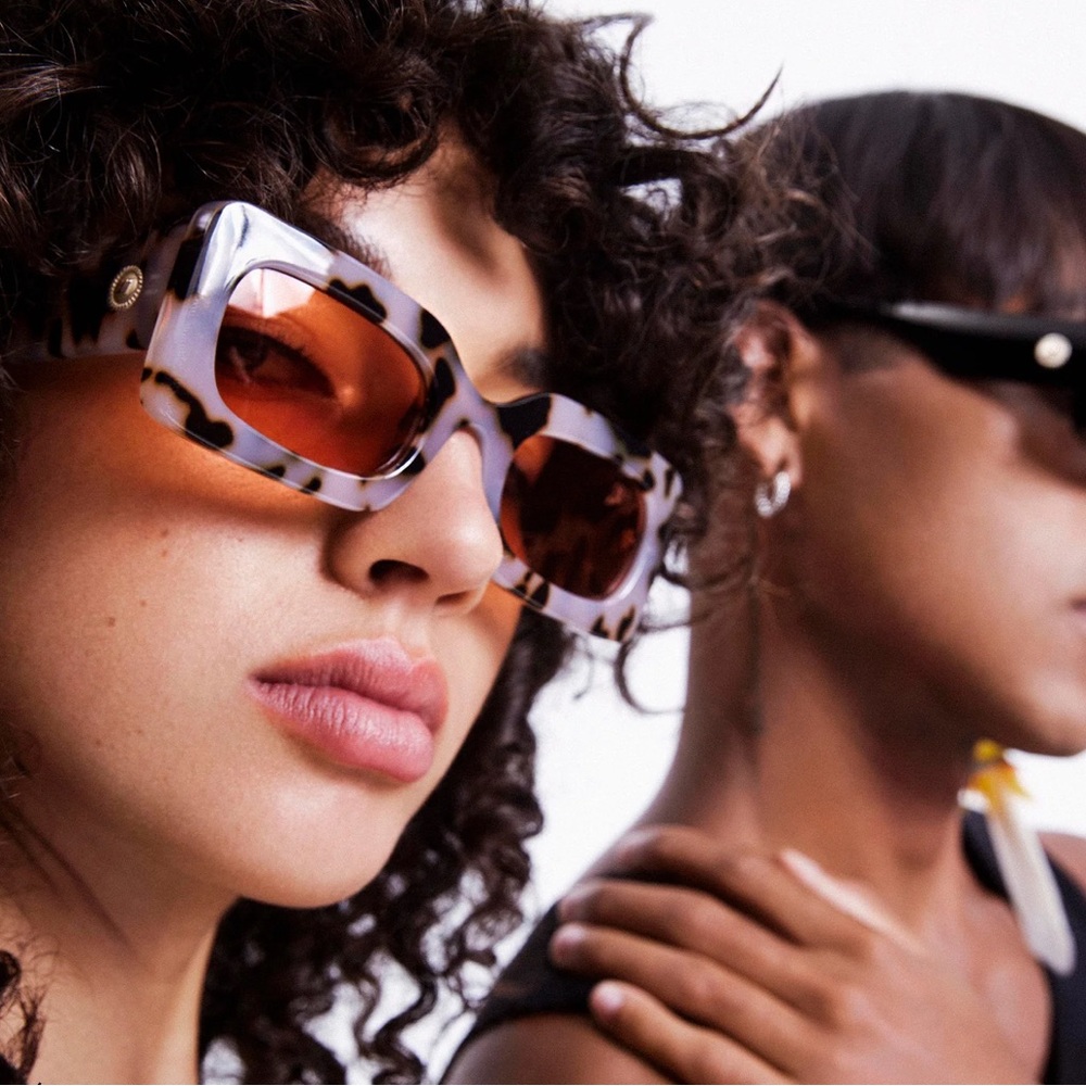 LE SPECS SUNNIES